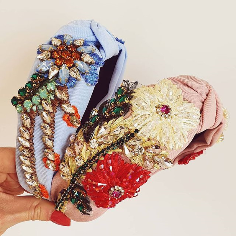 刺繍された花のヘッドバンド,女性のためのエスニックスタイルの - Go Ethnic Fashion のレビューと価格