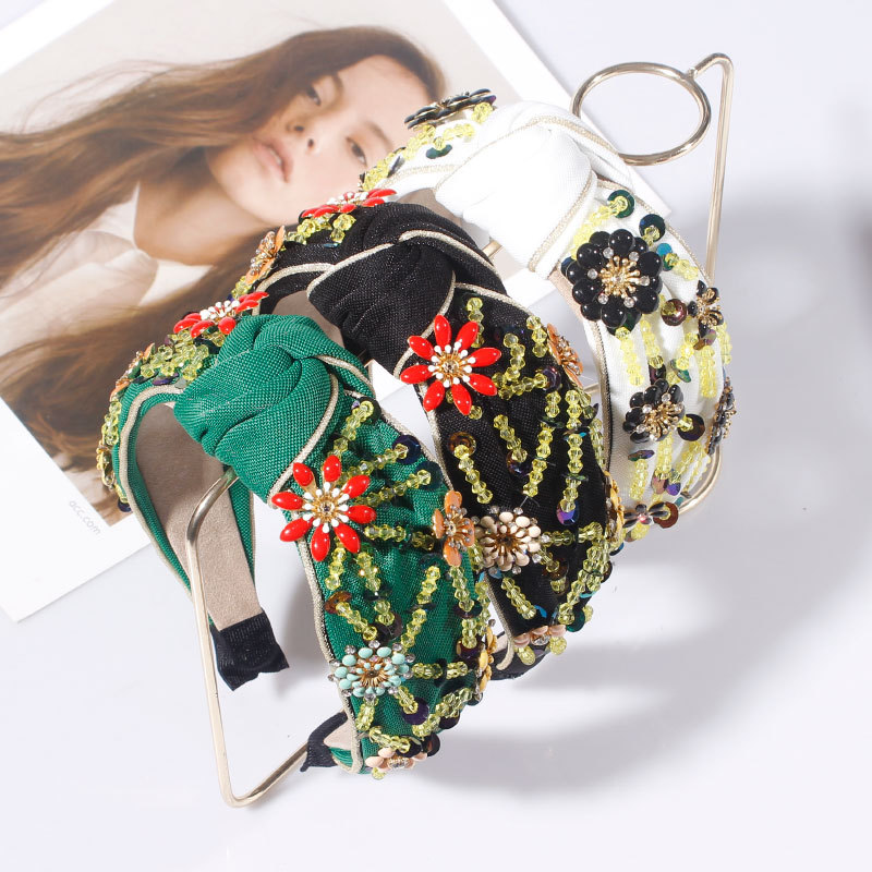 刺繍された花のヘッドバンド,女性のためのエスニックスタイルの - Go Ethnic Fashion のレビューと価格