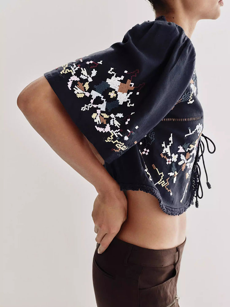 新しい夏の女性のゆったりとした半袖 V ネック刺繍トップ花柄 - Ethnic Fashion Design のレビューと価格